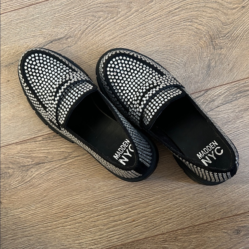 Madden NYC Black and Silver Loafers - Picture 1 of 4